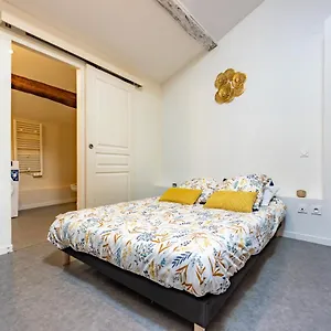 Appartement Le Hypercentre Calme Proche Place Nationale, Montauban